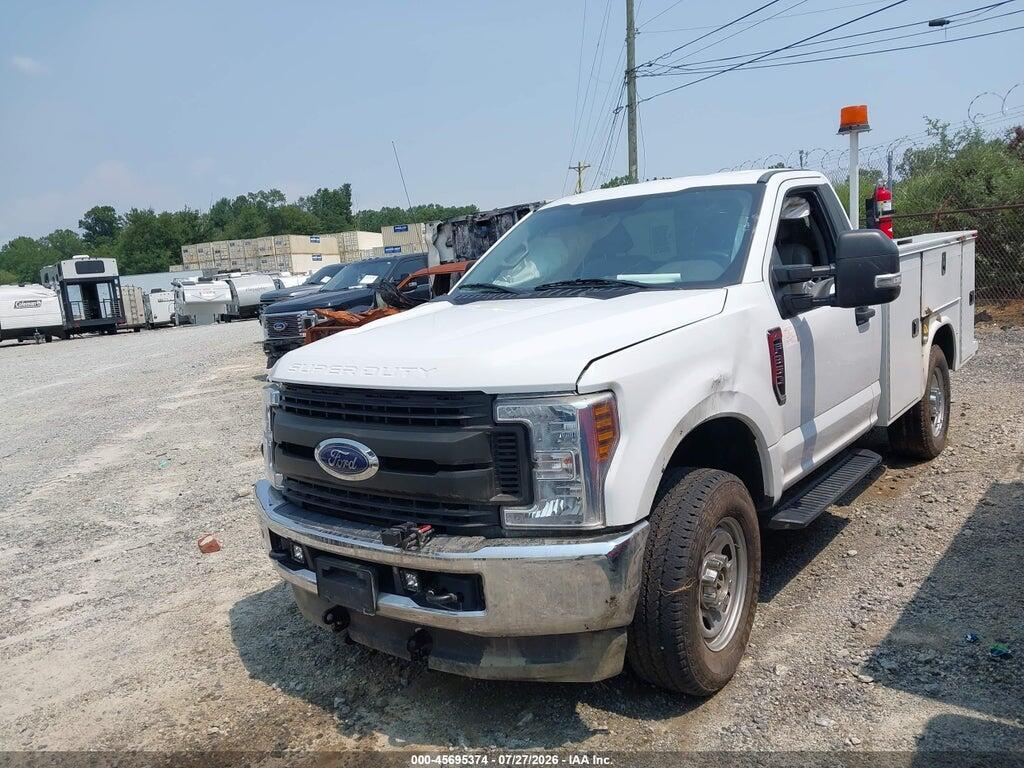 1FDRF3B63KEE75569 2019 FORD F-350 photo no. 2