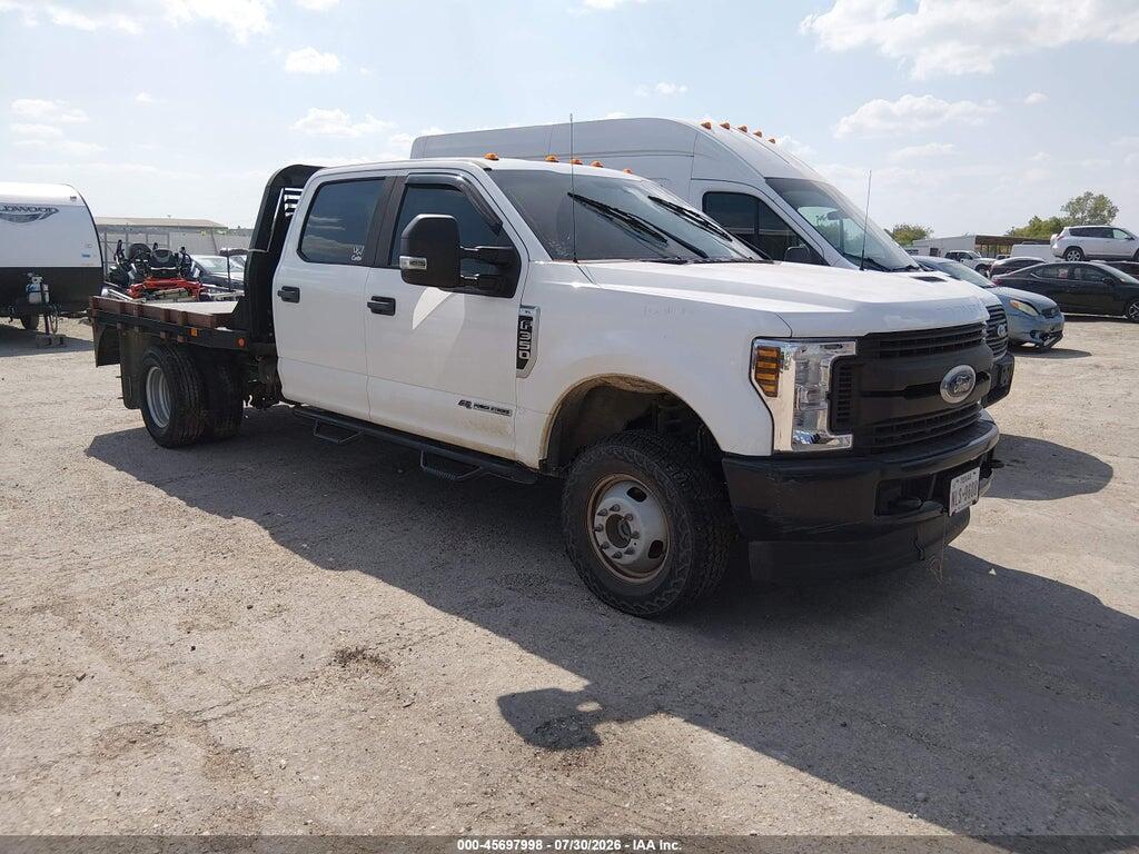 1FD8W3HT3KEE23660 2019 FORD F-350 CHASSIS photo no. 1