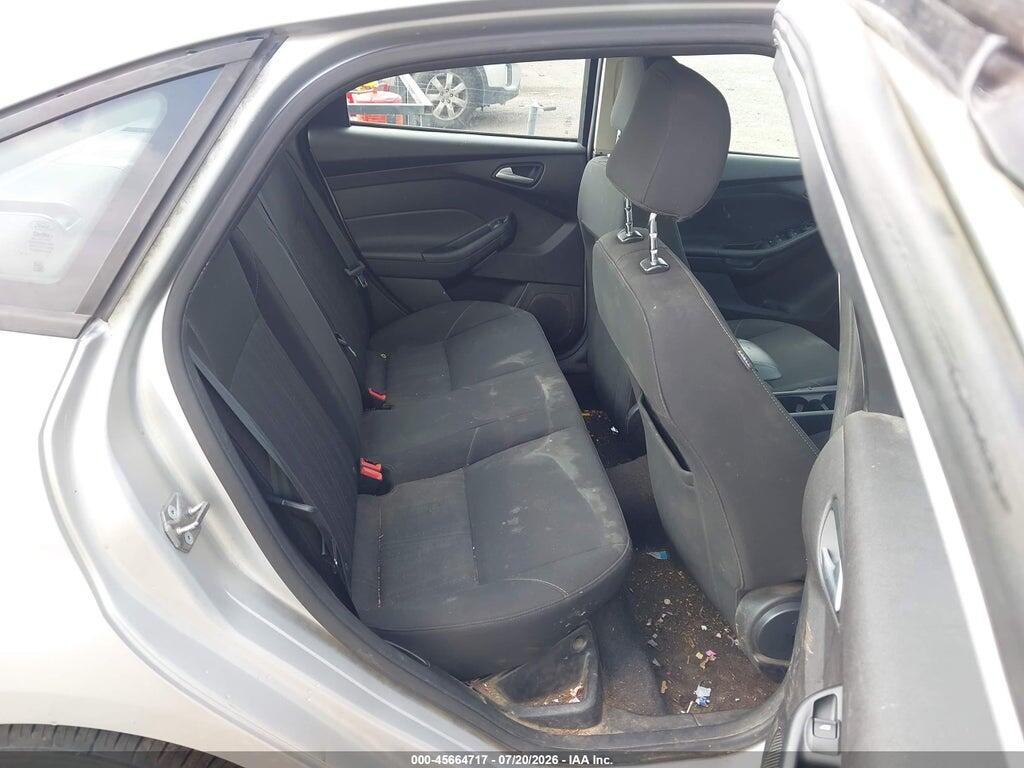 1FADP3F25HL266377 2017 FORD FOCUS photo no. 8