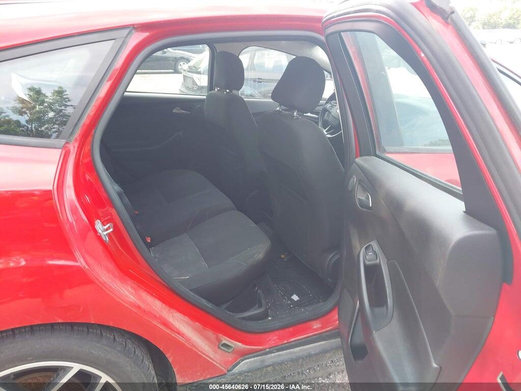 1FADP3M23HL299011 2017 FORD FOCUS photo no. 8