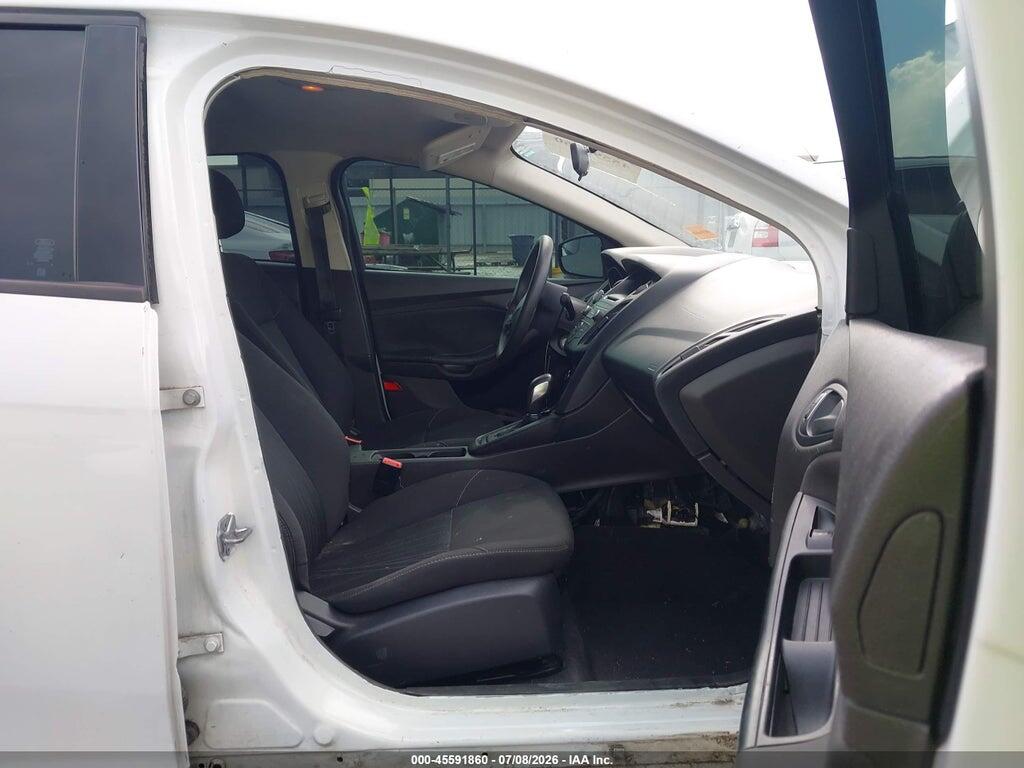 1FADP3E24HL262063 2017 FORD FOCUS photo no. 5
