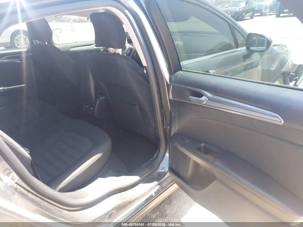 3FA6P0HD1KR280601 2019 FORD FUSION photo no. 8