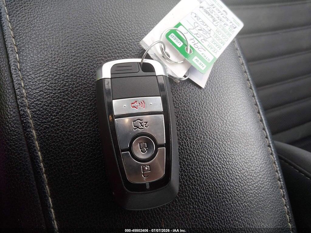 3FA6P0H77HR220034 2017 FORD FUSION photo no. 11