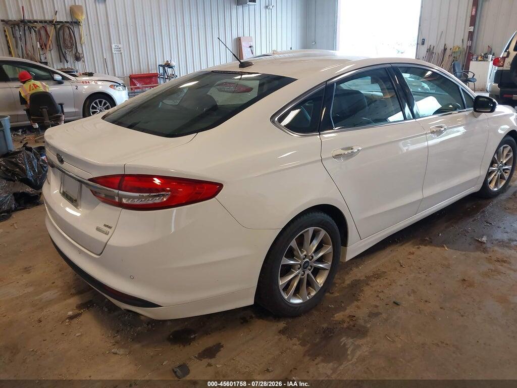 3FA6P0HD6HR365927 2017 FORD FUSION photo no. 4