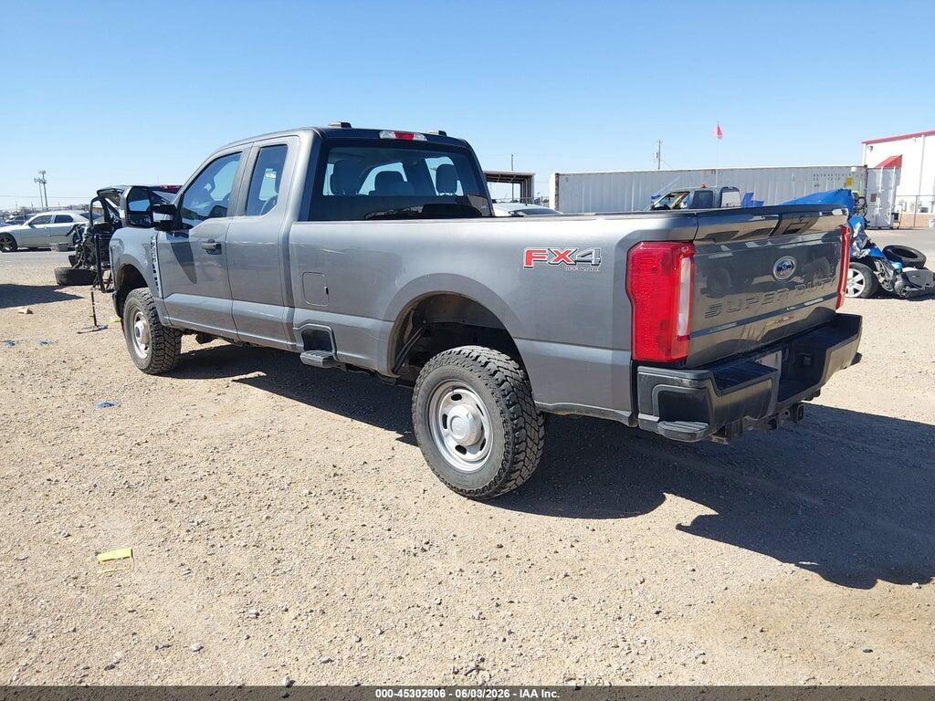 1FT7X2BA0PED83284 2023 FORD F-250 photo no. 3