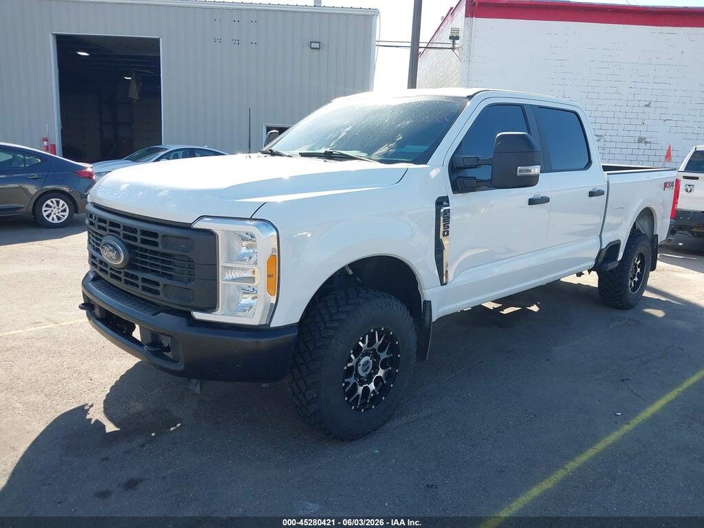 1FT7W2BA4PEC91808 2023 FORD F-250 photo no. 2
