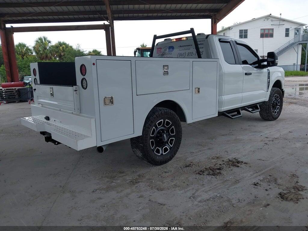 1FT7X2BA9PEC60423 2023 FORD F-250 photo no. 4