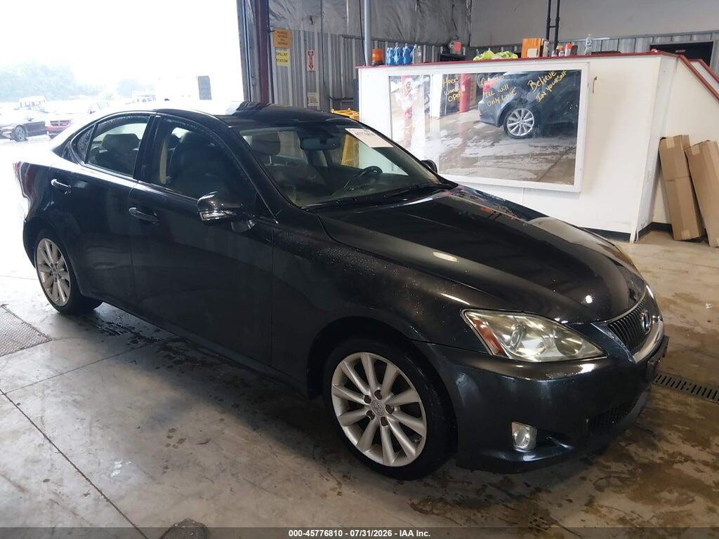 JTHCF5C22A5039021 2010 LEXUS IS 250 photo no. 1