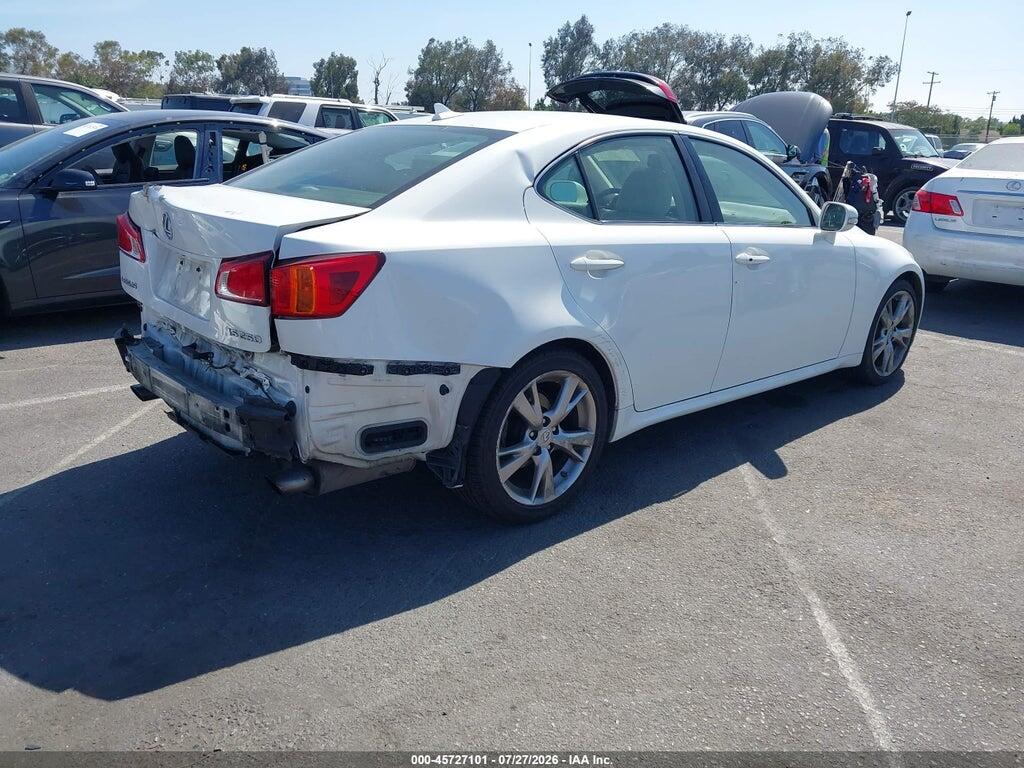 JTHBF5C25A2096276 2010 LEXUS IS 250 photo no. 4