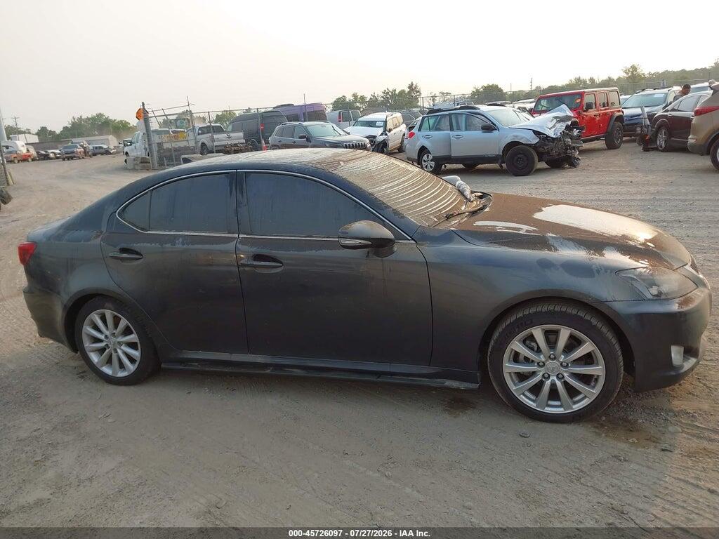 JTHBF5C25A5117108 2010 LEXUS IS 250 photo no. 12