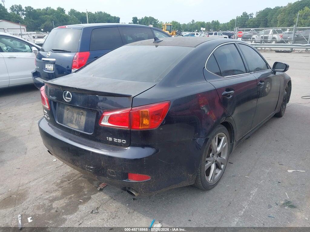 JTHBF5C26A5110779 2010 LEXUS IS 250 photo no. 4