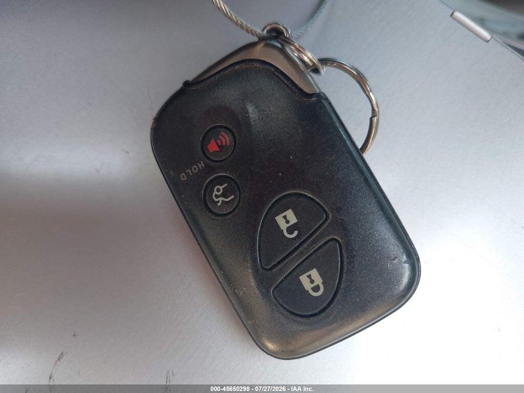 JTHCF5C21A5042153 2010 LEXUS IS 250 photo no. 11
