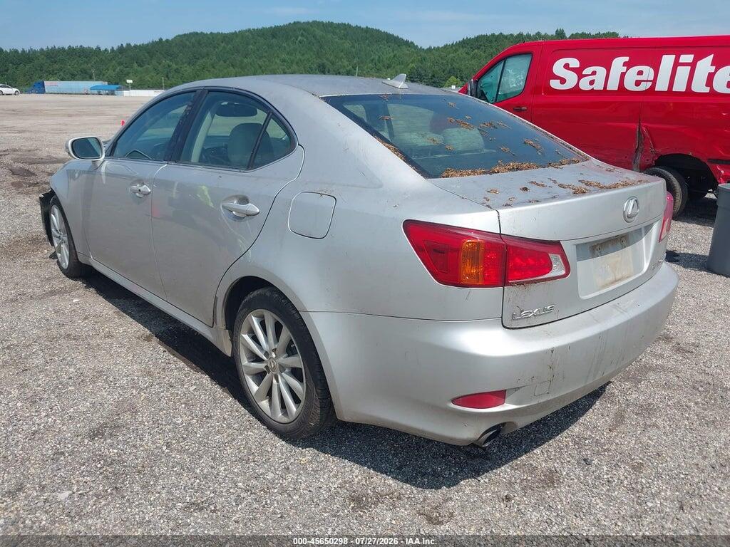 JTHCF5C21A5042153 2010 LEXUS IS 250 photo no. 3