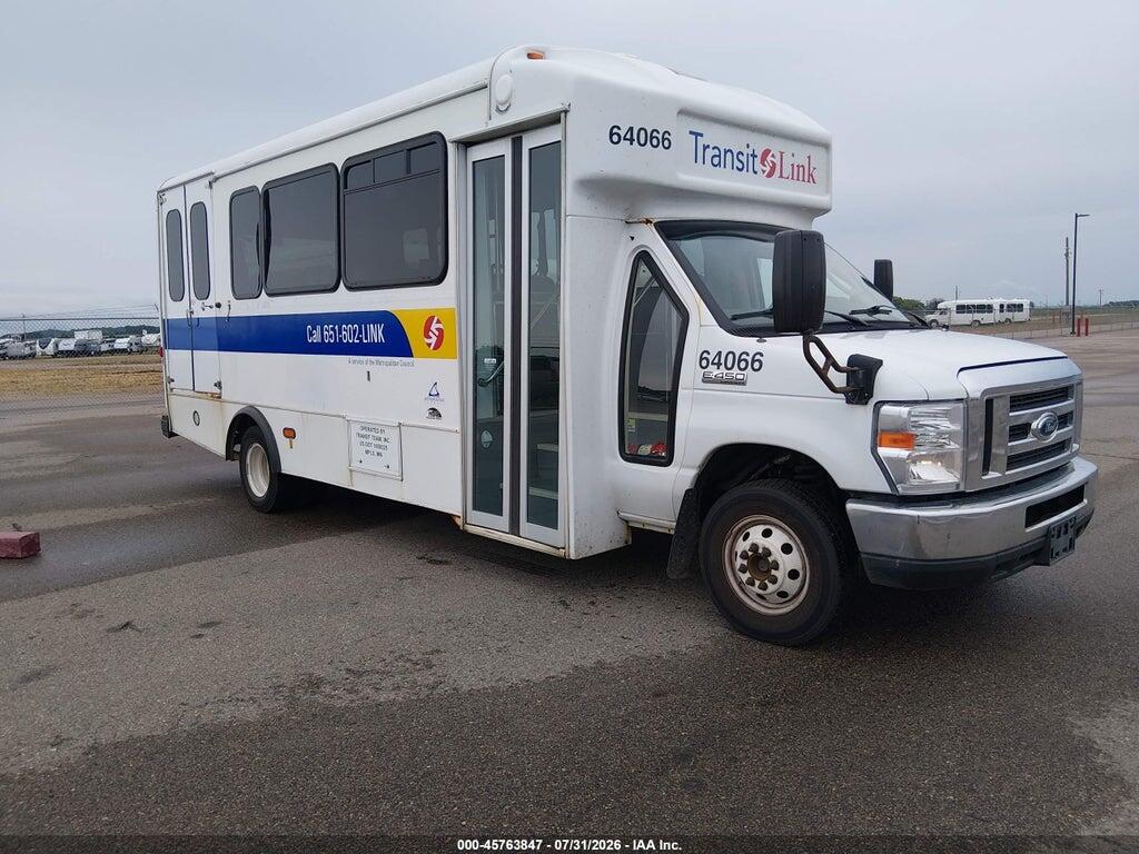 1FDFE4FS4JDC34630 2018 FORD E-450 CUTAWAY photo no. 1
