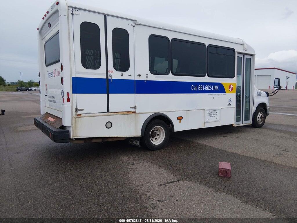 1FDFE4FS4JDC34630 2018 FORD E-450 CUTAWAY photo no. 4