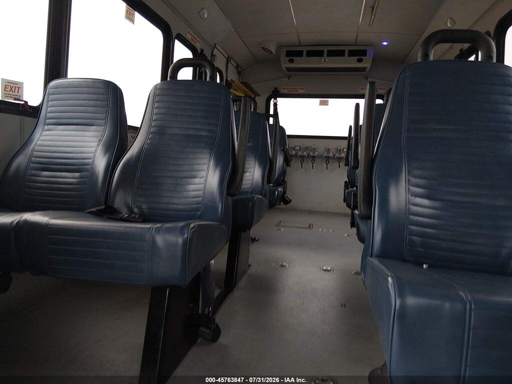 1FDFE4FS4JDC34630 2018 FORD E-450 CUTAWAY photo no. 7