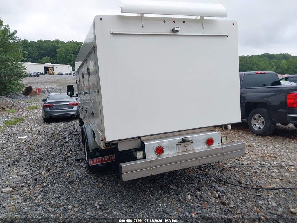 1FDXE4FS2JDC25025 2018 FORD E-450 CUTAWAY photo no. 3