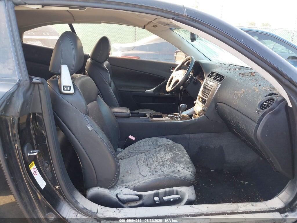 JTHFF2C25A2504372 2010 LEXUS IS 250C photo no. 5