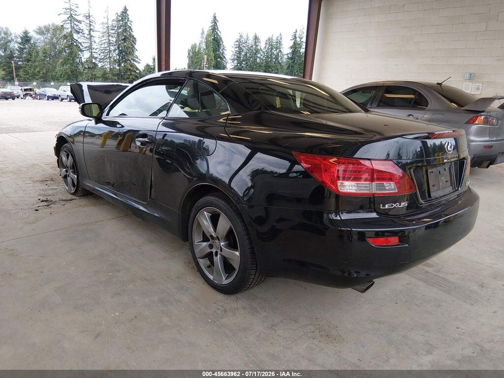 JTHFF2C27A2513235 2010 LEXUS IS 250C photo no. 3