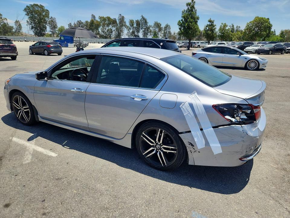 1HGCR2F57HA030248 2017 HONDA ACCORD photo no. 2