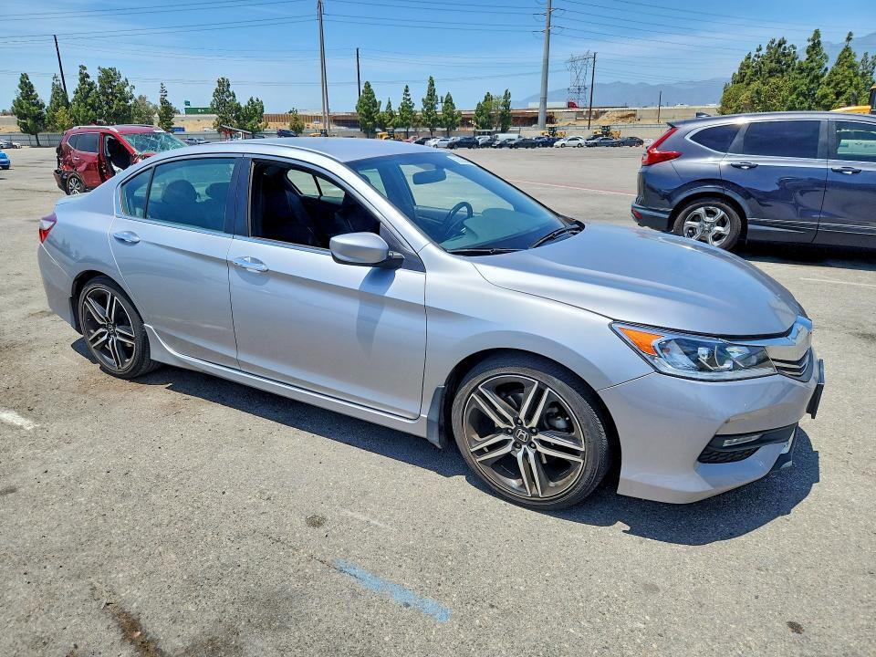 1HGCR2F57HA030248 2017 HONDA ACCORD photo no. 4