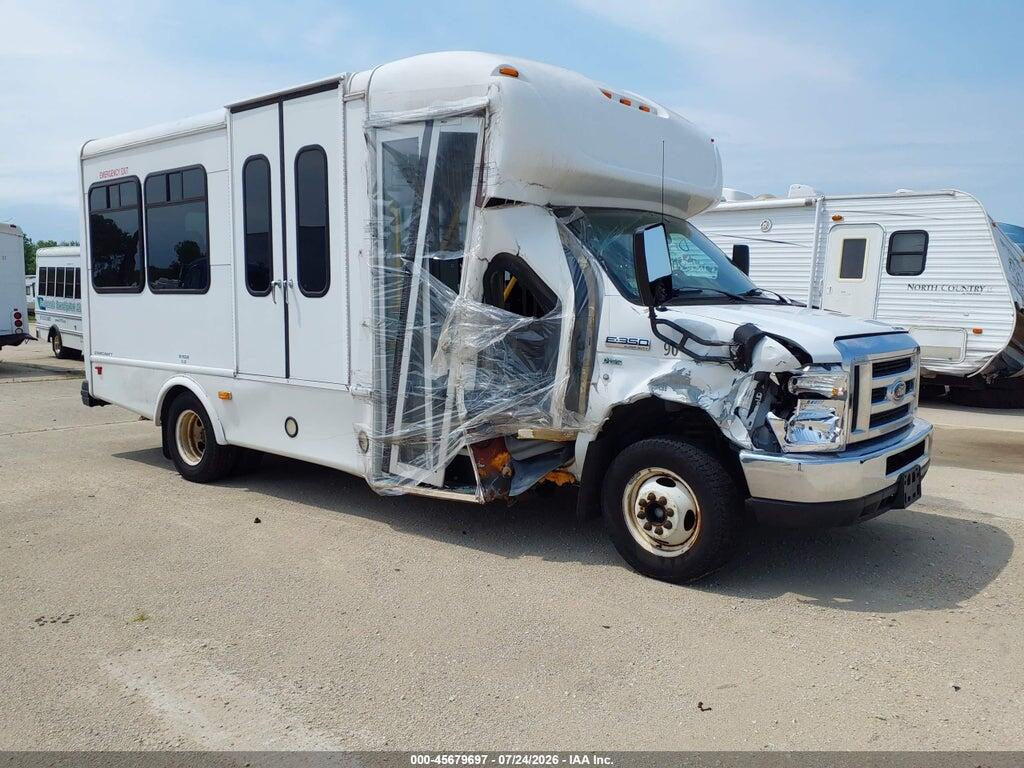 1FDEE3FL0GDC39590 2016 FORD E-350 CUTAWAY photo no. 1