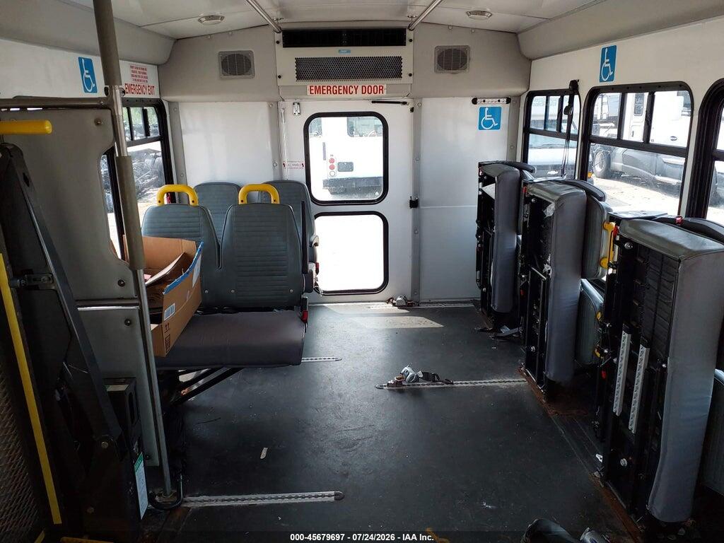 1FDEE3FL0GDC39590 2016 FORD E-350 CUTAWAY photo no. 6
