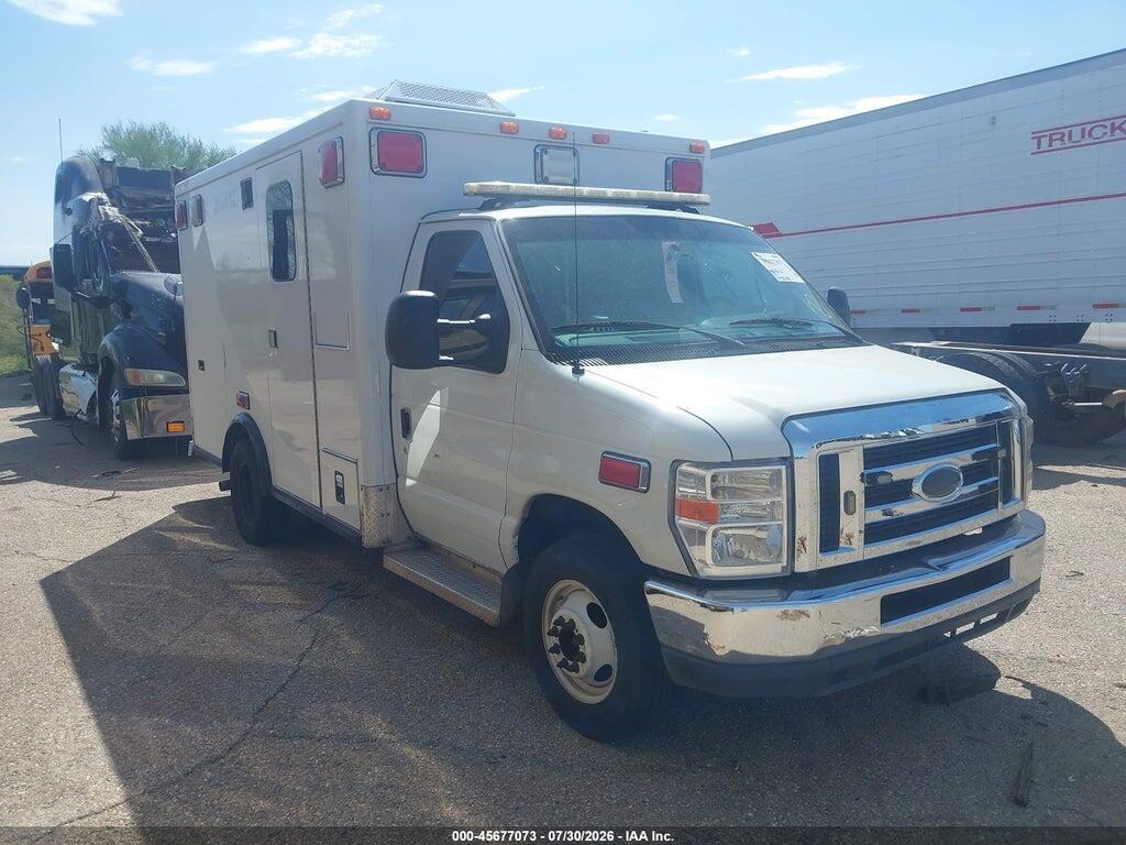 1FDWE3FS6GDC17931 2016 FORD E-350 CUTAWAY photo no. 1