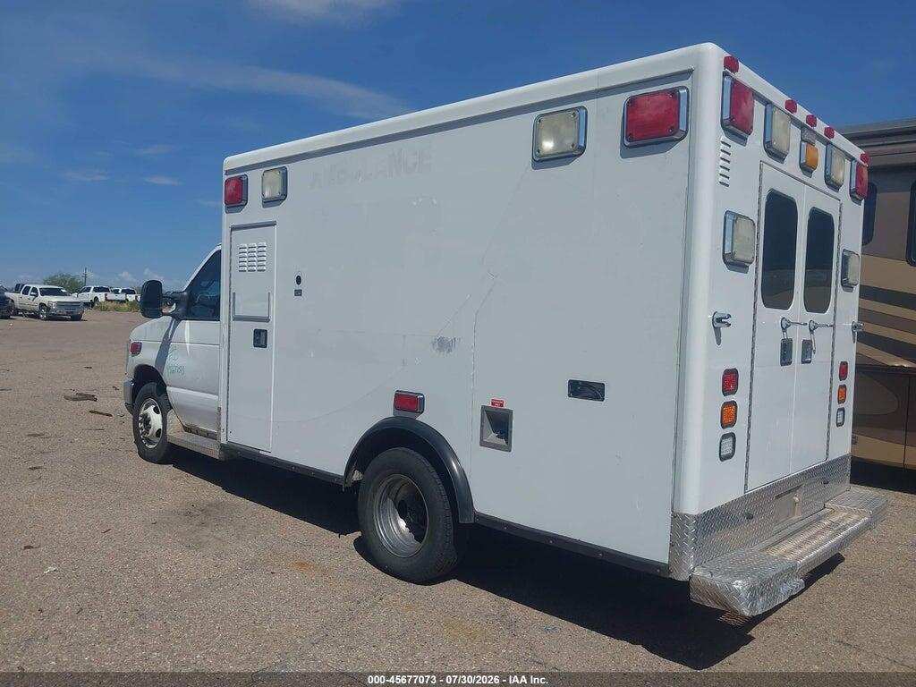 1FDWE3FS6GDC17931 2016 FORD E-350 CUTAWAY photo no. 3