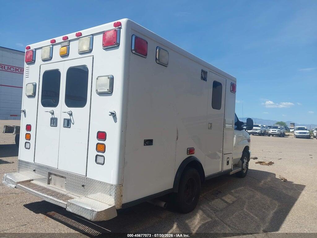 1FDWE3FS6GDC17931 2016 FORD E-350 CUTAWAY photo no. 4