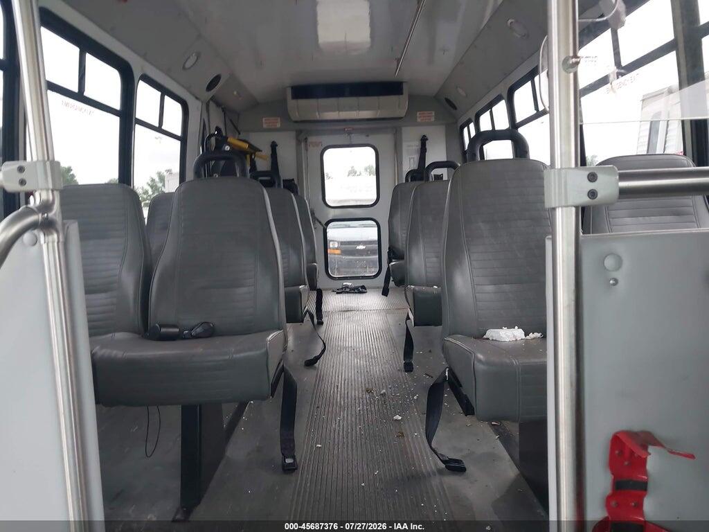 1FDFE4FS0GDC04193 2016 FORD E-450 CUTAWAY photo no. 2
