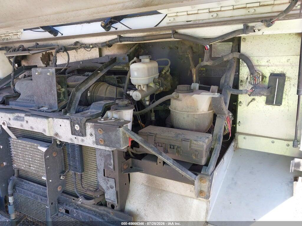 1FC3E4KLXGDC06135 2016 FORD E-450 STRIPPED photo no. 8