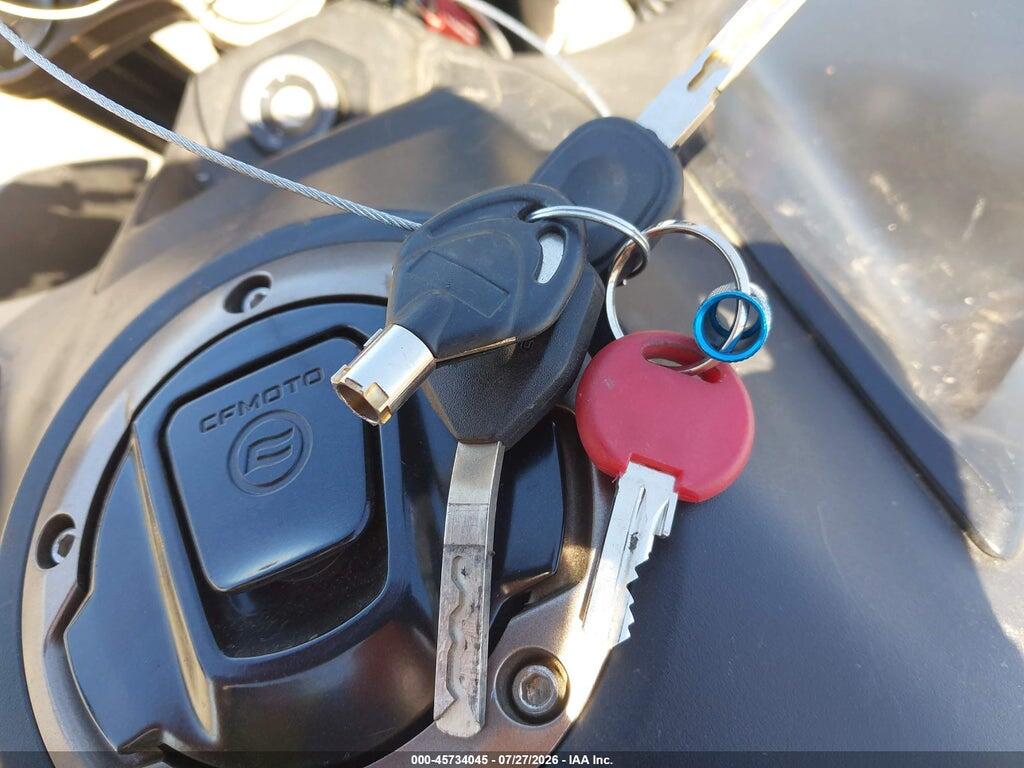 LCEPEYL49R6000439 2024 CF MOTO 800NK photo no. 11