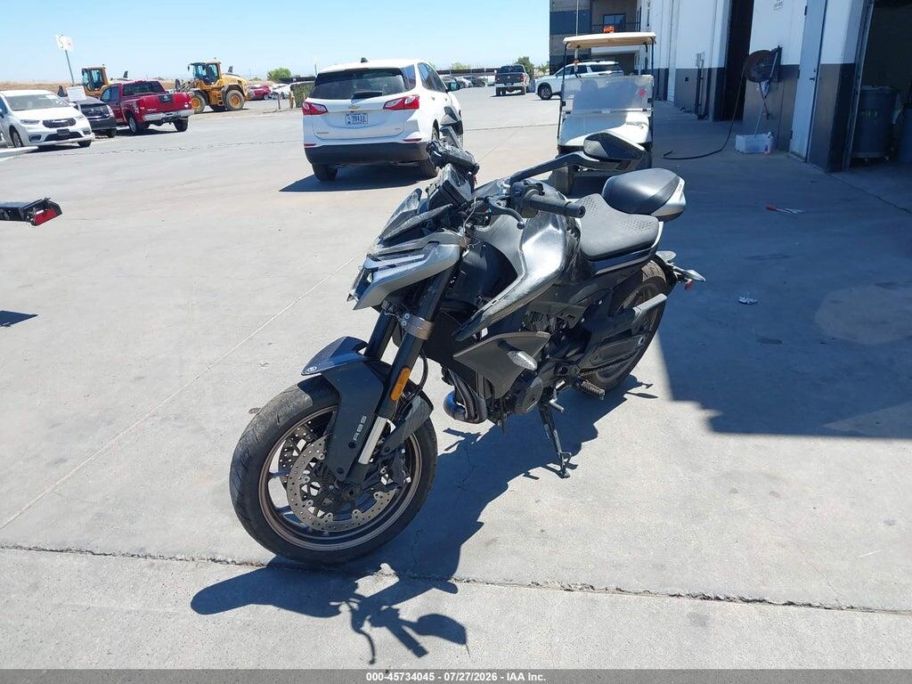 LCEPEYL49R6000439 2024 CF MOTO 800NK photo no. 2