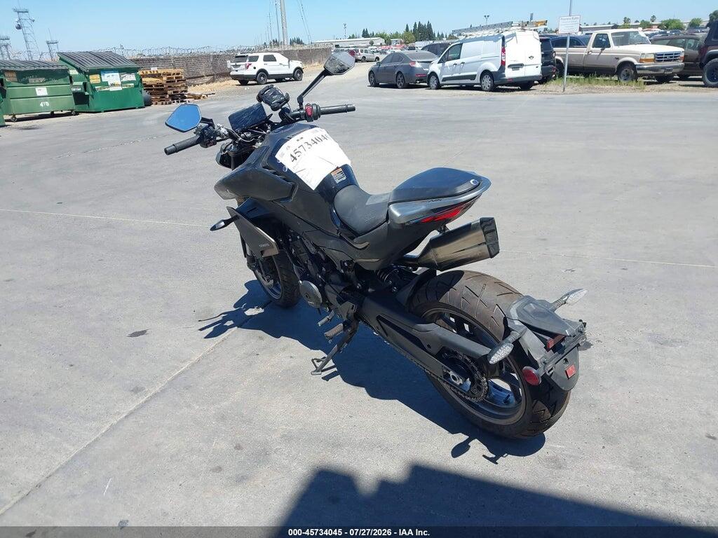 LCEPEYL49R6000439 2024 CF MOTO 800NK photo no. 3