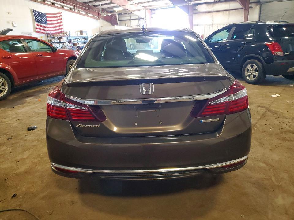 2017 HONDA ACCORD HYBRID EXL — Фото 6 из 12