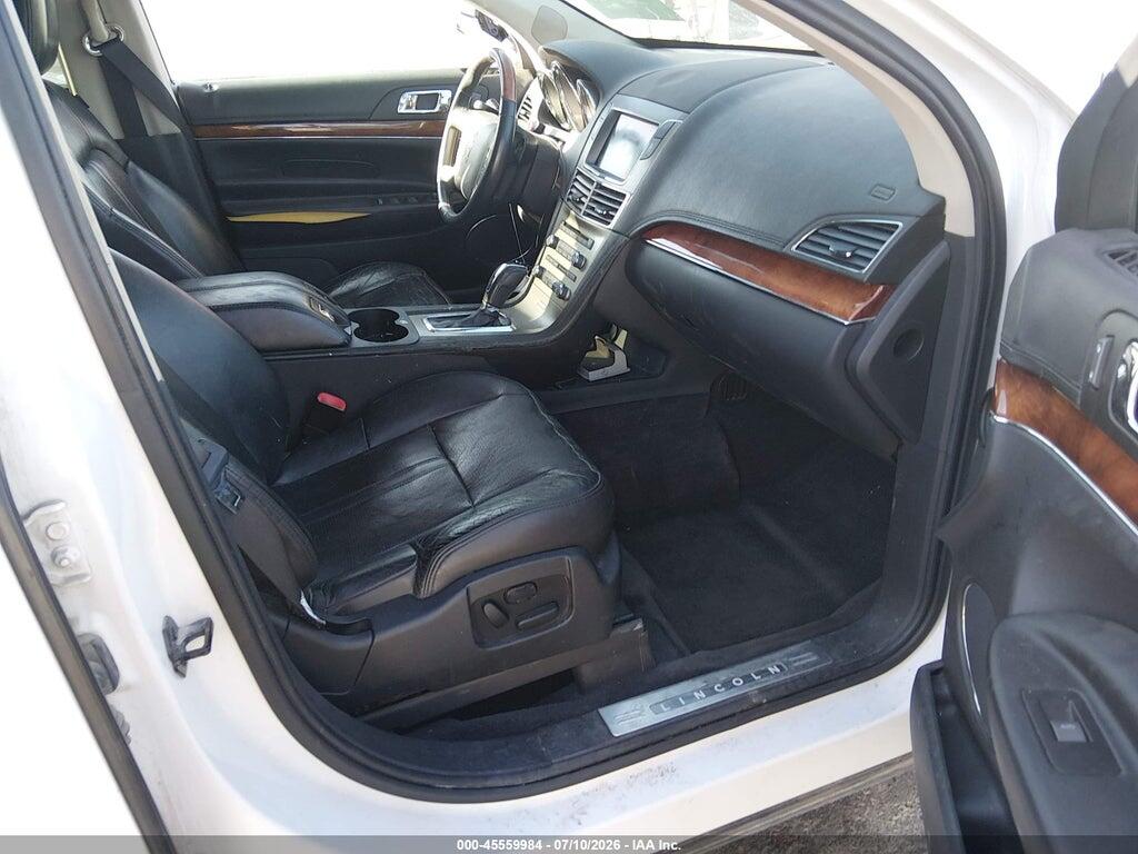 2LMHJ5AR3ABJ11362 2010 LINCOLN MKT photo no. 5