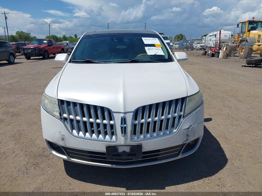 2LMHJ5AT4ABJ03685 2010 LINCOLN MKT photo no. 12
