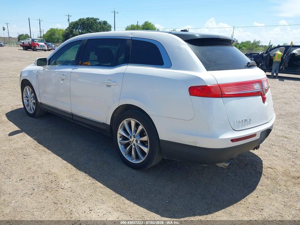 2LMHJ5AT4ABJ03685 2010 LINCOLN MKT photo no. 3