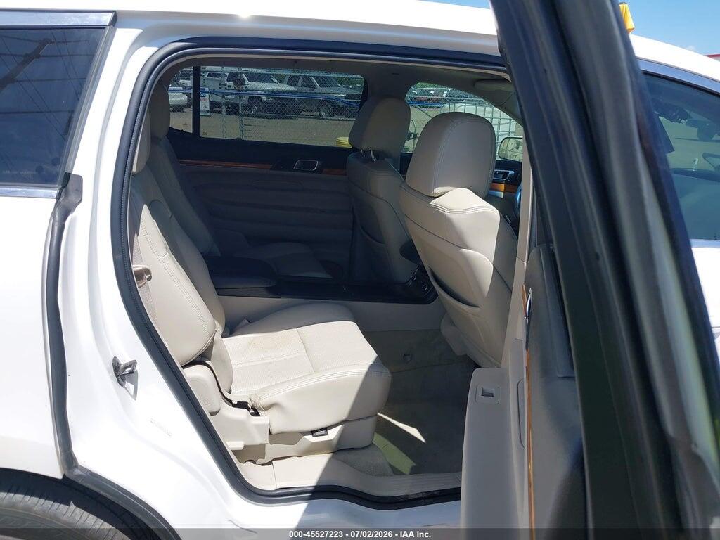 2LMHJ5AT4ABJ03685 2010 LINCOLN MKT photo no. 8