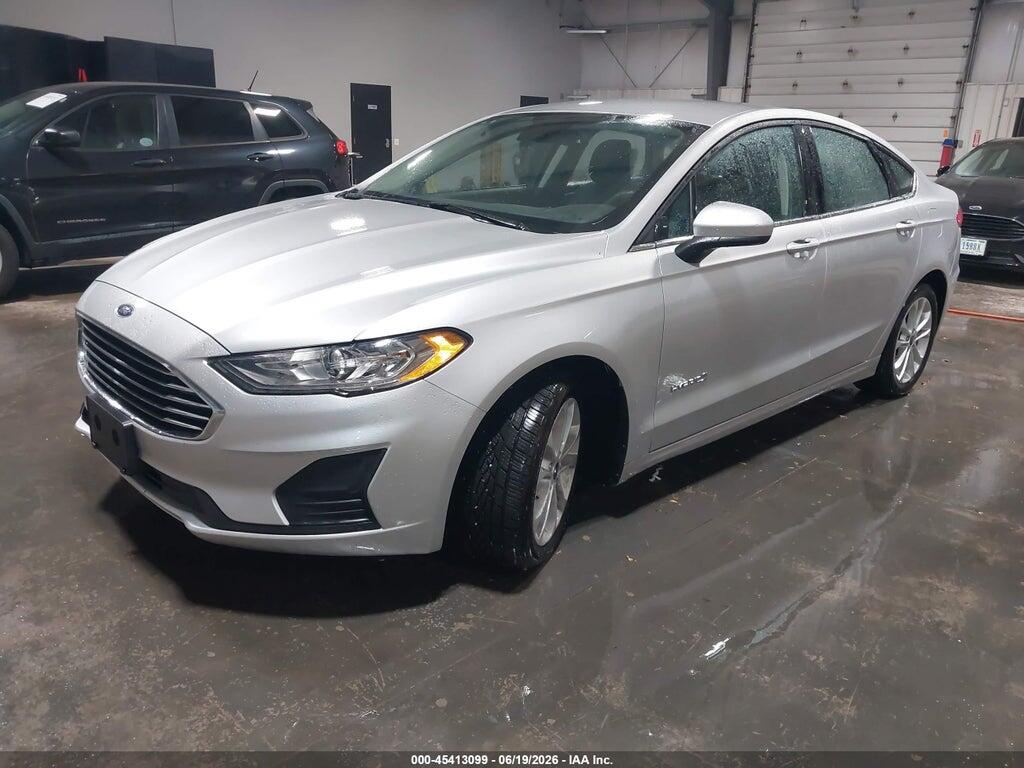 3FA6P0LU6KR115747 2019 FORD FUSION HYBRID photo no. 2