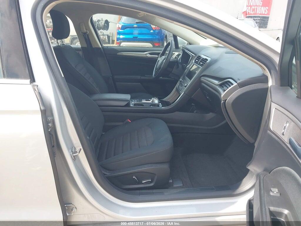 3FA6P0LU6KR100438 2019 FORD FUSION HYBRID photo no. 5