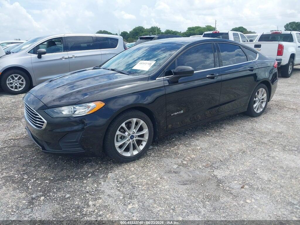 3FA6P0LU3KR223162 2019 FORD FUSION HYBRID photo no. 2