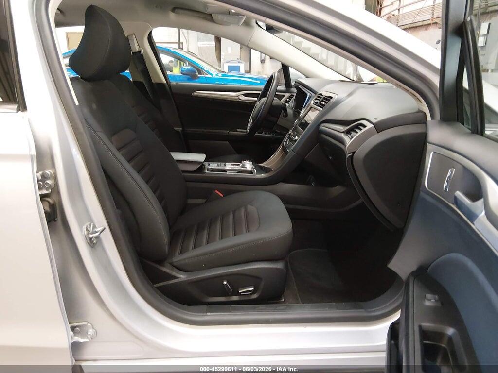 3FA6P0LU1KR149532 2019 FORD FUSION HYBRID photo no. 5
