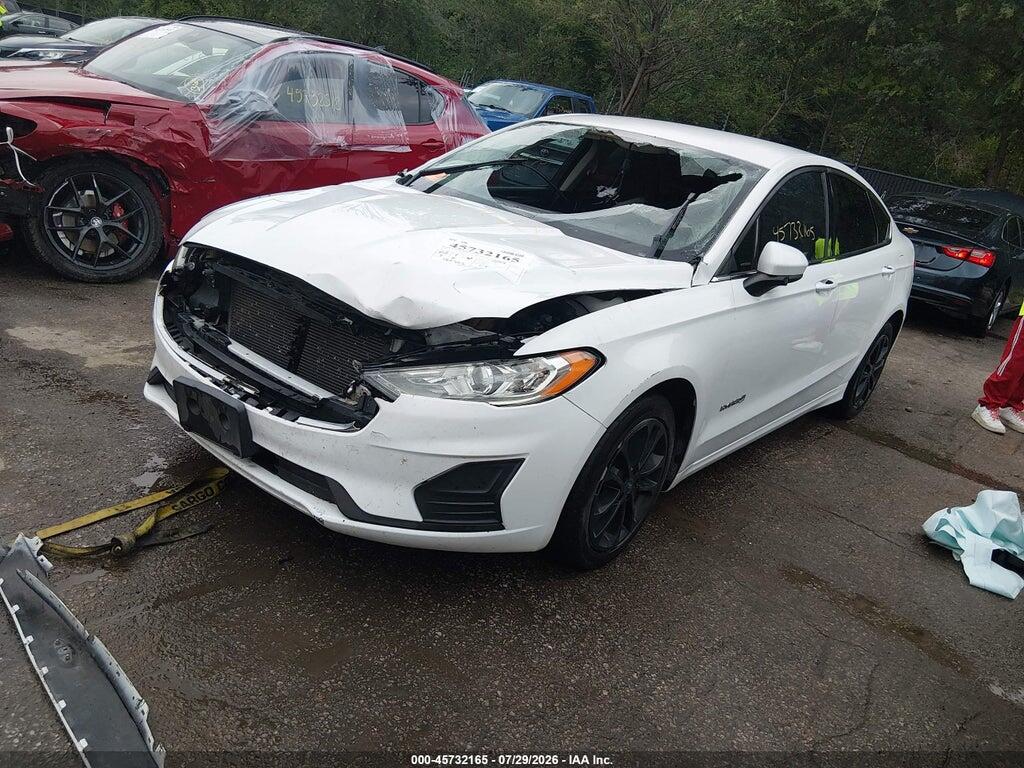 3FA6P0LU5KR118302 2019 FORD FUSION HYBRID photo no. 2