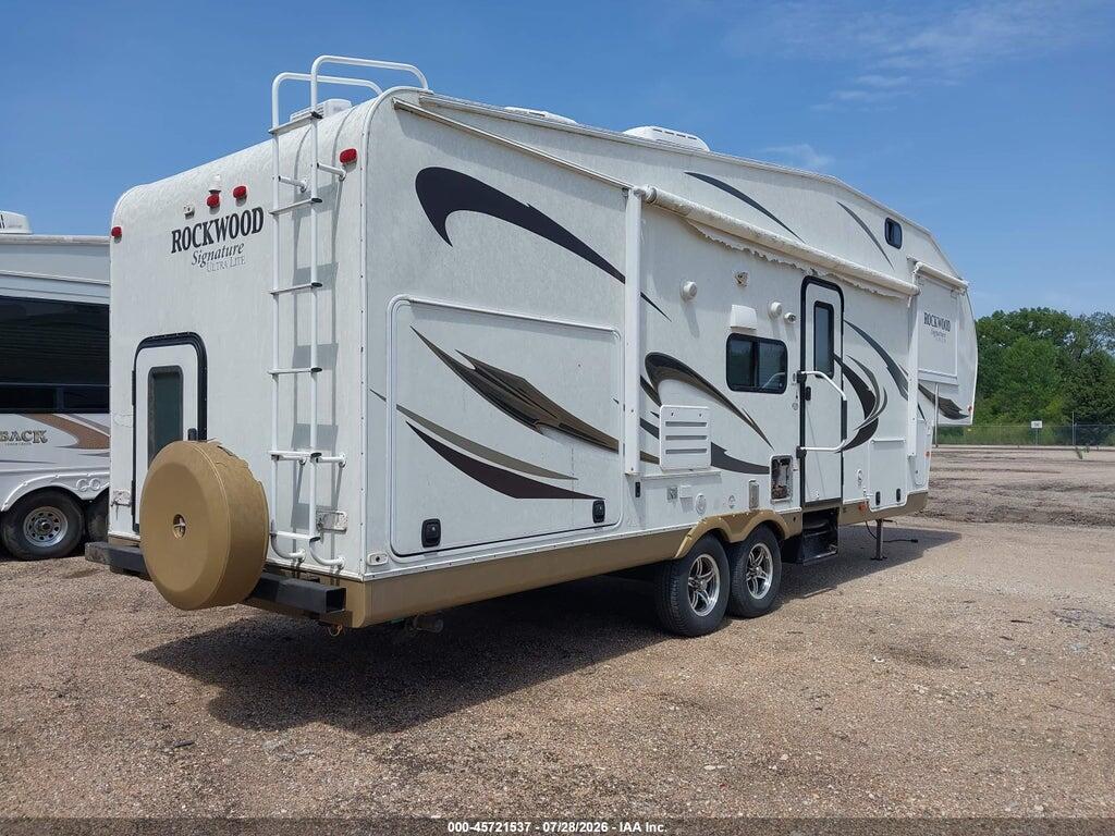 4X4FRLD2XD1846384 2013 FOREST RIVER ROCKWOOD SIGNATURE ULTRA LITE 5TH WHL TRAVEL TRAILER photo no. 4