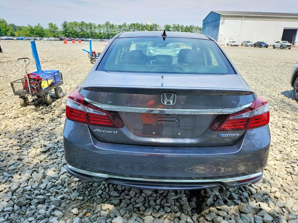 2017 HONDA ACCORD HYBRID — Фото 6 из 12