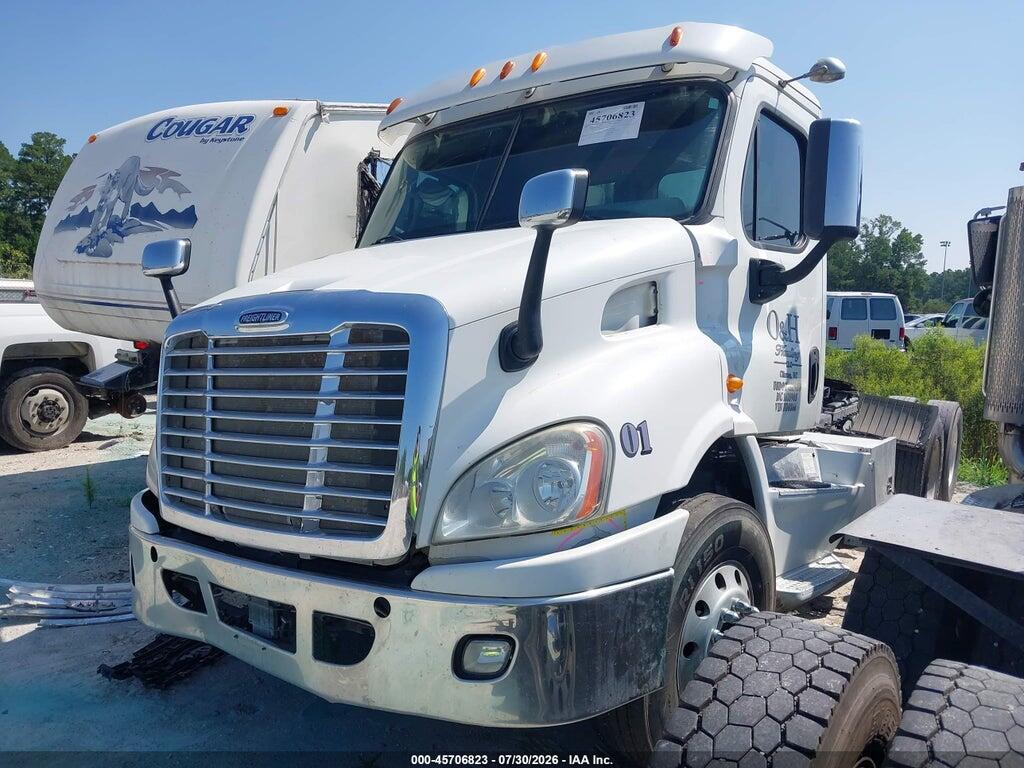 1FUJGBDV7DLFD0866 2013 FREIGHTLINER CASCADIA 113 photo no. 2