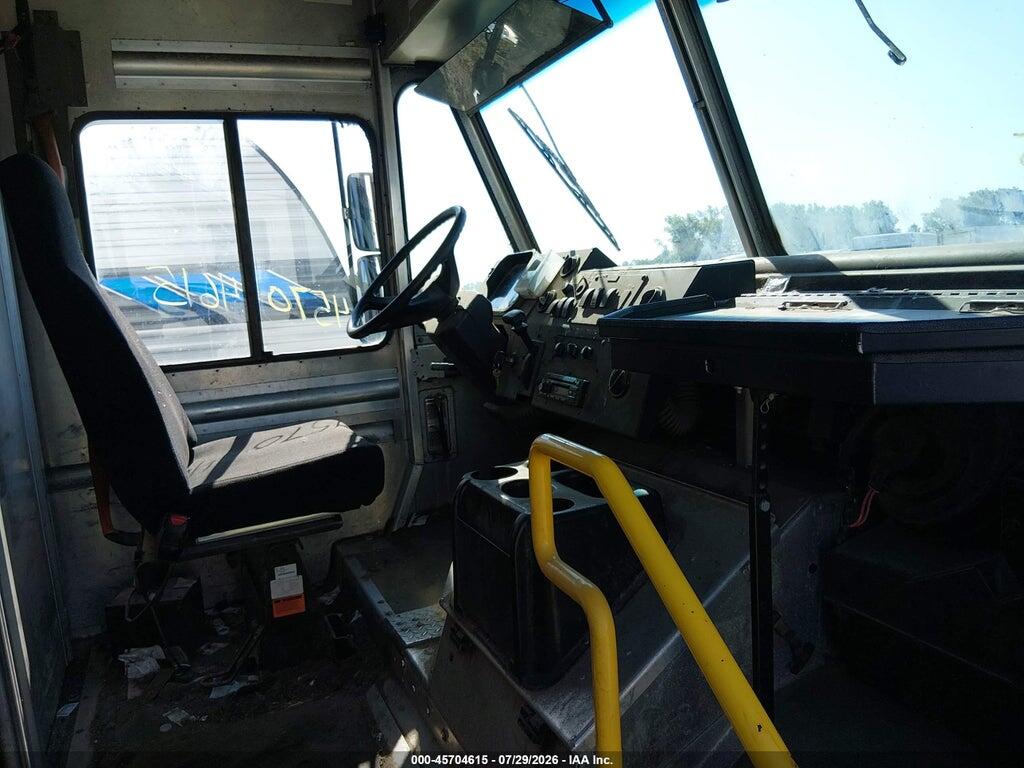 4UZAC3DVXDCFF6821 2013 FREIGHTLINER CHASSIS photo no. 9