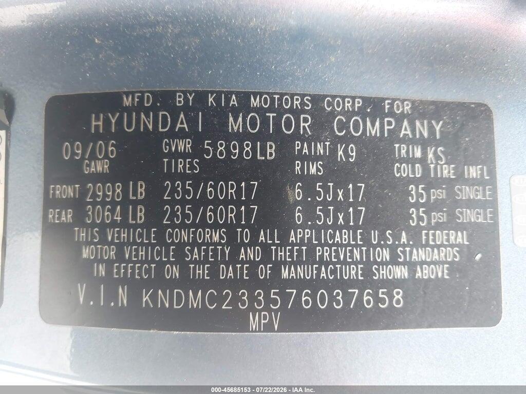 KNDMC233576037658 2007 HYUNDAI ENTOURAGE photo no. 9